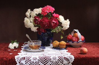 Картинка еда натюрморт сливы чай розы