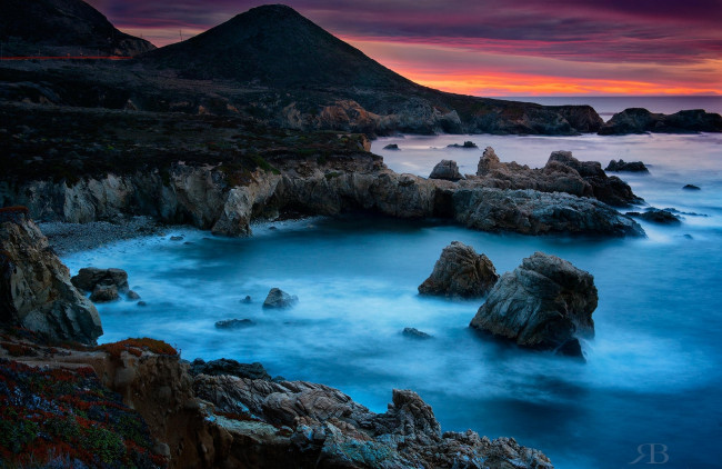 Обои картинки фото природа, побережье, рассвет, горы, скалы, камни, море