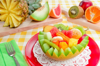 Картинка еда фрукты +ягоды папайя ананас киви грейфрут салат фруктовый десерт