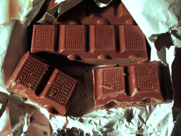 Обои картинки фото еда, конфеты,  шоколад,  сладости, шоколад, плитка, куски