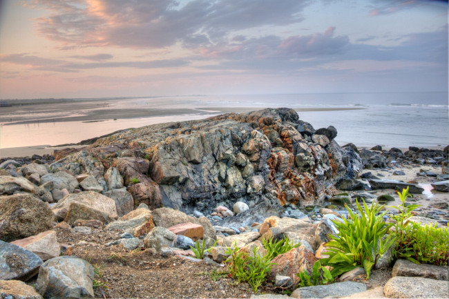 Обои картинки фото природа, побережье, океан, берег, камни, горизонт, тучи