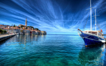 Картинка города ровинь+ хорватия яхта море