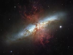 Картинка m82 космос галактики туманности