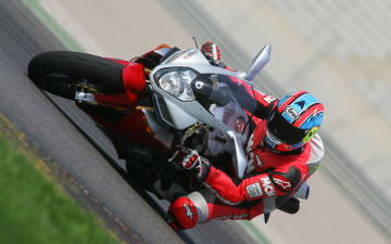 Картинка спорт мотоспорт мотоцикл трек гонка
