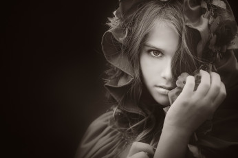 Картинка девушки -unsort+ Черно-белые+обои монохромное фото портрет взгляд