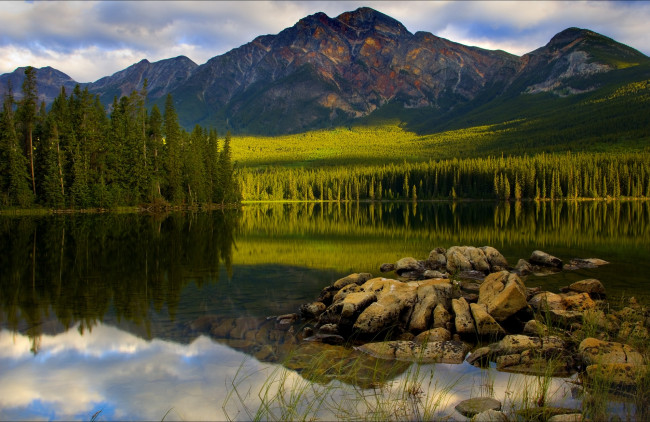 Обои картинки фото природа, реки, озера, пейзаж, горы, озеро, pyramid lake, jasper national park, alberta, canada, альберта, канада