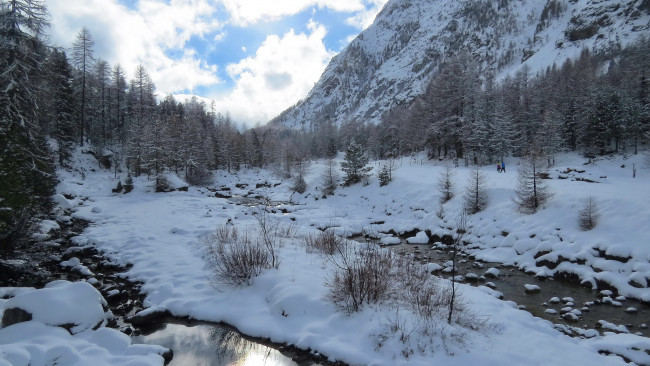 Обои картинки фото природа, реки, озера, снег, лес, горы