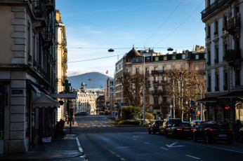 Картинка города женева+ швейцария фотография на открытом воздухе городские здание город женева архитектура дорога горы