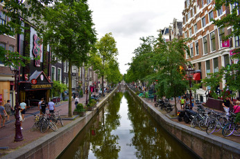 обоя города, амстердам , нидерланды, канал, велосипеды, прохожие