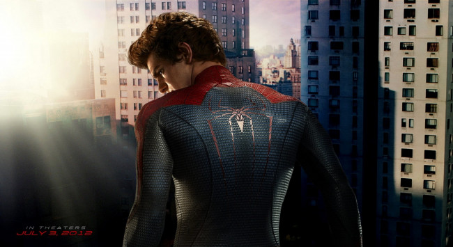 Обои картинки фото кино фильмы, the amazing spider-man, герой, костюм, город