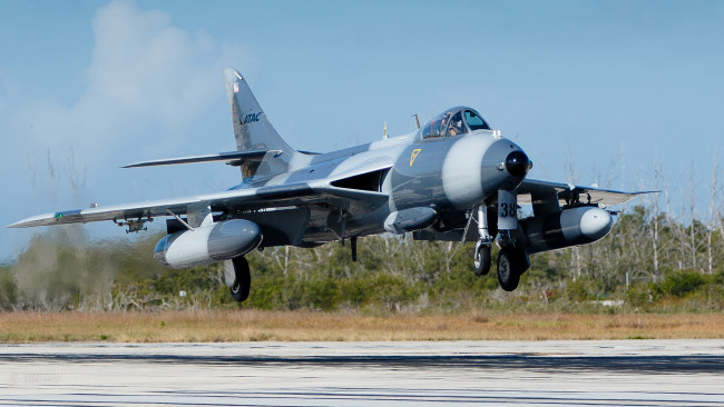 Обои картинки фото hawker hunter mk58, авиация, боевые самолёты, истребитель