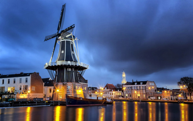Обои картинки фото haarlem, netherlands, города, - огни ночного города