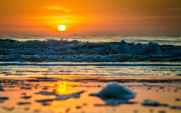 Картинка природа восходы закаты океан солнце тучи пена волны