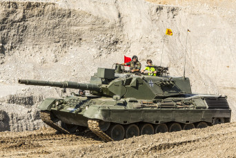 Картинка leopard+1a4 техника военная+техника танк бронетехника
