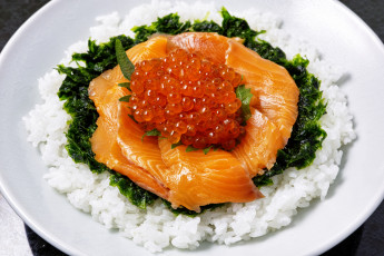 Картинка еда рыбные+блюда +с+морепродуктами икра лосось рис