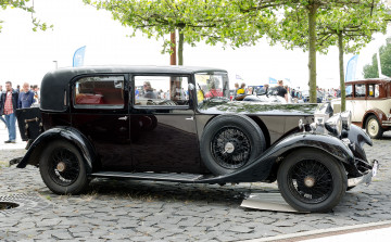 Картинка rolls+royce+2025+sedan+de+ville+1933 автомобили выставки+и+уличные+фото ретро автошоу выставка история