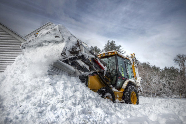 Обои картинки фото техника, снегоуборочная техника, ковш, снег, трактор