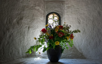 Картинка цветы букеты композиции окошко букет ваза
