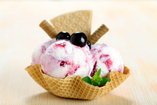Обои картинки фото еда, мороженое,  десерты, вишня, мята