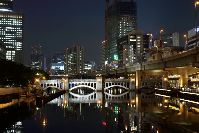 Обои картинки фото fukuoka Япония, города, - огни ночного города, fukuoka, Япония, небоскребы, река, ночь, огни, мост