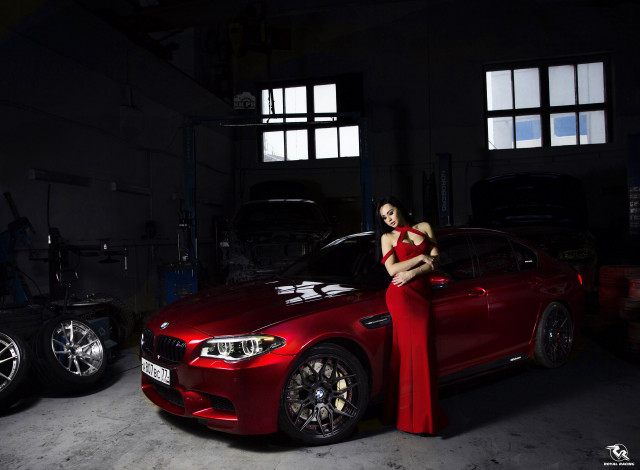 Обои картинки фото bmw girl 7, автомобили, -авто с девушками, girl, bmw, красный