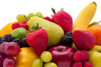 Картинка еда фрукты +ягоды банан ягоды груша виноград яблоко малина клубника