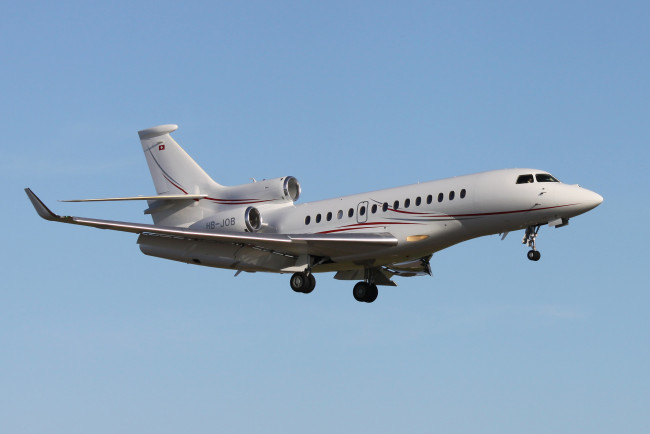 Обои картинки фото dassault falcon 7x, авиация, пассажирские самолёты, небо, полет