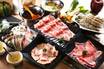 обоя еда, разное, японская, кухня, морепродукты, ассорти, блюда, мясо, суп, моллюски, креветки, соус