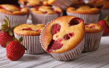 Картинка еда пирожные +кексы +печенье sweet dessert клубника сладкое выпечка ягоды десерт пирожное кекс cupcake