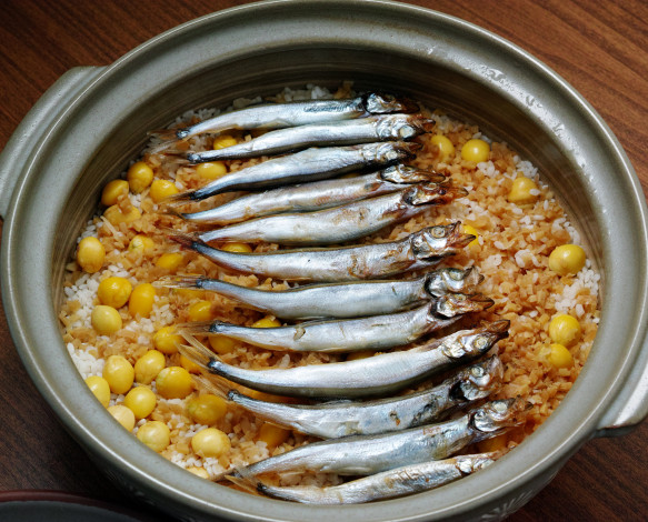 Обои картинки фото еда, вторые блюда, рис, рыба, фасоль