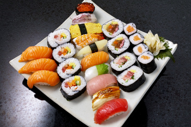 Обои картинки фото еда, рыба,  морепродукты,  суши,  роллы, рис, икра