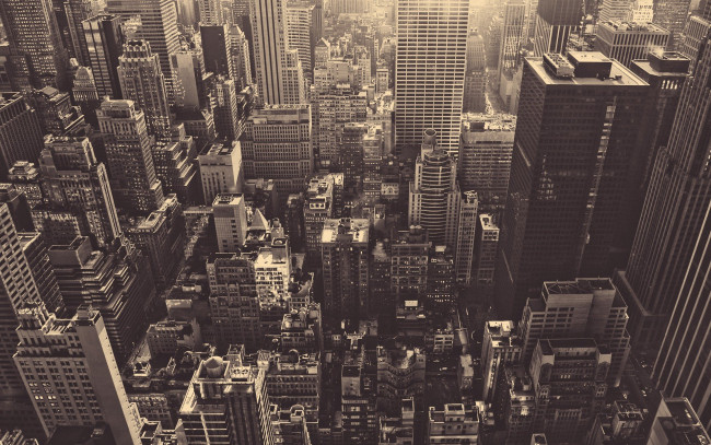 Обои картинки фото города, нью-йорк , сша, панорама, небоскребы, черно-белая, здания, дома, город