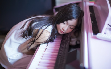 Картинка музыка -другое отдых пианино девушка