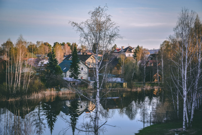 Обои картинки фото города, - пейзажи, природа, россия, озеро, коттеджи, березы