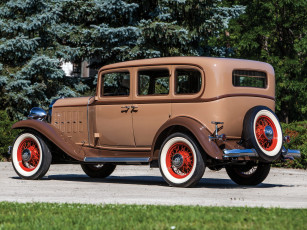 Картинка автомобили классика коричневый 1932г 32-57s sedan series 50 special buick