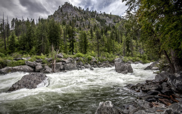 Картинка природа реки озера река поток камни деревья горы пейзаж