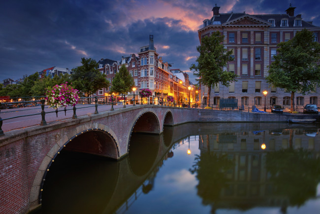 Обои картинки фото amsterdam, города, амстердам , нидерланды, мост, канал