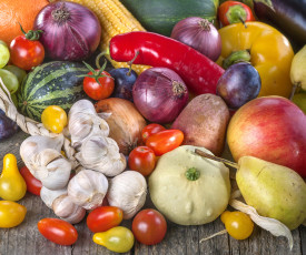 обоя еда, овощи, лук, помидоры, перец, чеснок, картофель, арбуз, томаты