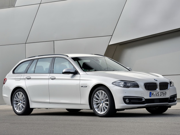 Обои картинки фото автомобили, bmw, 2013г, f11, line, luxury, touring, светлый, 520d