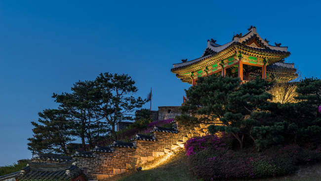 Обои картинки фото hwaseong fortress, города, - дворцы,  замки,  крепости, корея, крепость, ночь