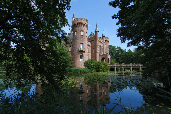 Обои картинки фото schloss moyland, города, - дворцы,  замки,  крепости, замок, река, парк