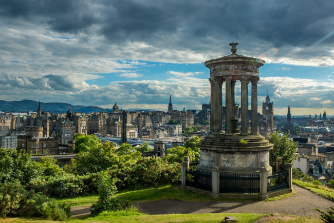 Обои картинки фото calton hill, города, эдинбург , шотландия, монумент, панорама