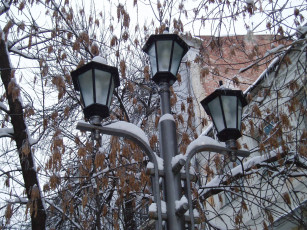 обоя фонарь, города, - другое, город, городское освещение, светильник, город зимой, зимний город