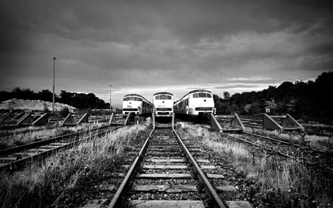 Обои картинки фото техника, поезда, рельсы, пути, железная, дорога, шпалы, тупик