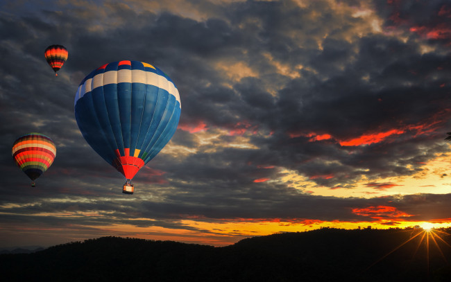 Обои картинки фото авиация, воздушные шары, тучи, пейзаж, небо, спорт, шары