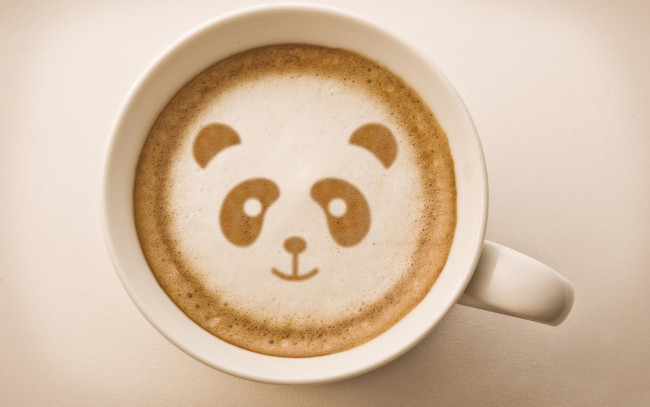 Обои картинки фото еда, кофе,  кофейные зёрна, пенка, морда, панда, напиток, чашка