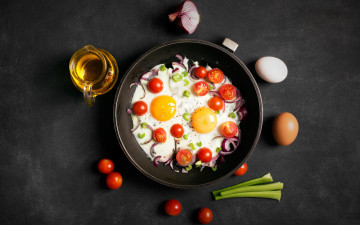 Картинка еда Яичные+блюда овощи глазунья яичница томаты помидоры лук зелень яйца