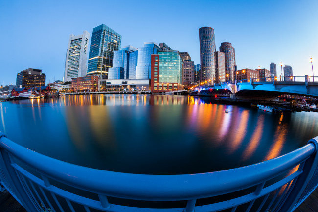 Обои картинки фото pre-sunrise,  blue hour boston, города, бостон , сша, небоскребы, мост, акватория