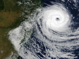 Картинка циклон около бразилии космос разное другое