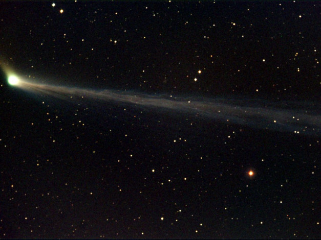 Обои картинки фото комета, 2002, t7, космос, кометы, метеориты